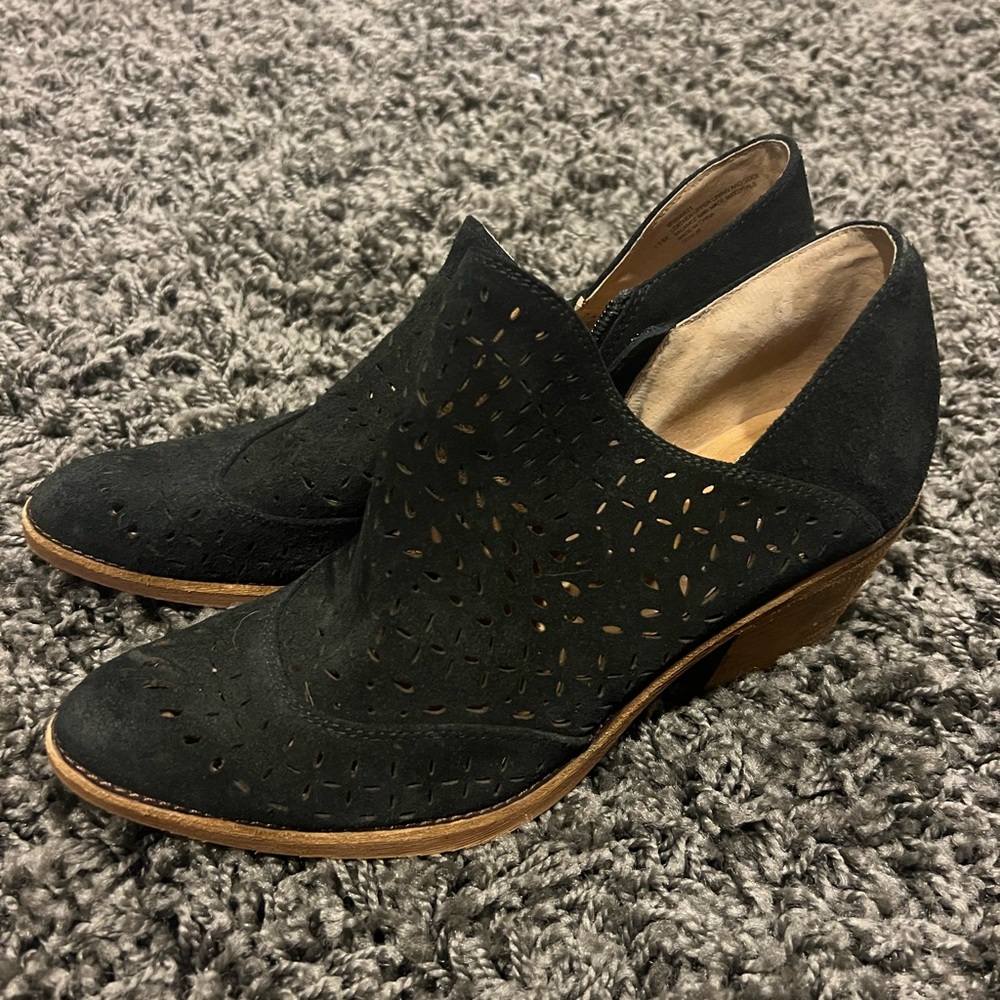 Women’s Sofft brand eyelit booties.